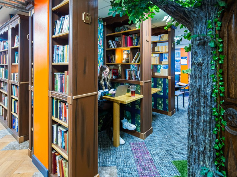 Gallery image for office